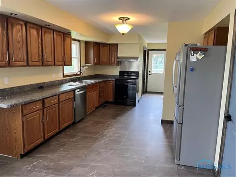 6131 Co Rd E Rd, Delta, OH 43515 photo 12