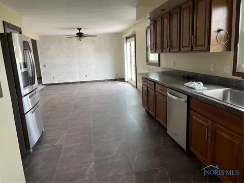 6131 Co Rd E Rd, Delta, OH 43515 photo 11