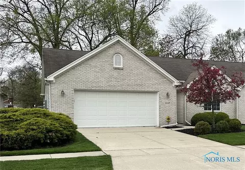 2129 Silverpine Ct, Toledo, OH 43615