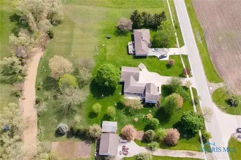 449 E Main St, Metamora, OH 43540 photo 9