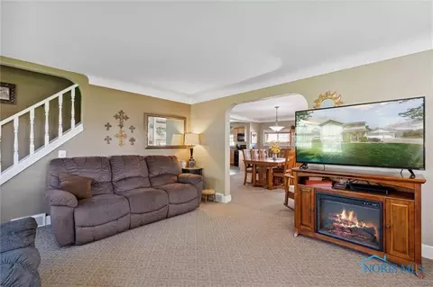 449 E Main St, Metamora, OH 43540 photo 22