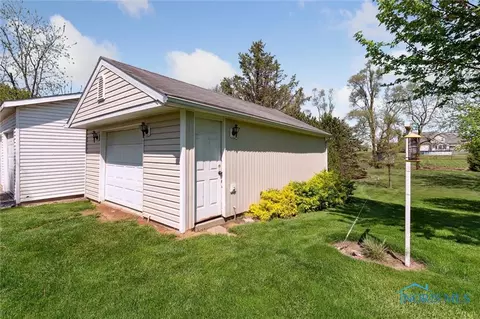 449 E Main St, Metamora, OH 43540 photo 14