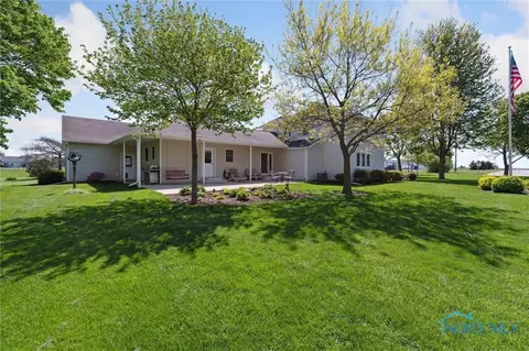 449 E Main St, Metamora, OH 43540 photo 12