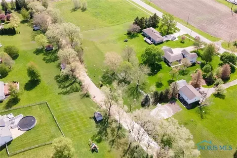 449 E Main St, Metamora, OH 43540 photo 16
