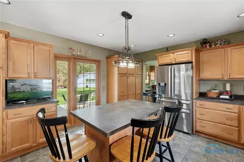 449 E Main St, Metamora, OH 43540 photo 25