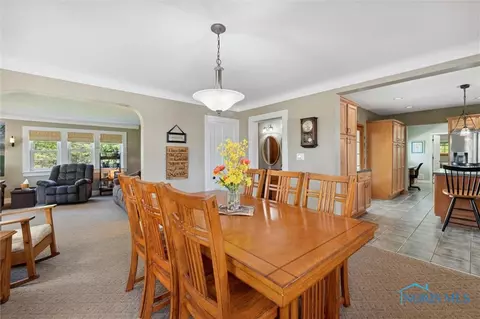 449 E Main St, Metamora, OH 43540 photo 19