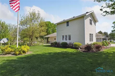 449 E Main St, Metamora, OH 43540 photo 5