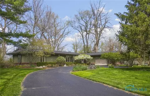 5348 Northbrook Ct, Sylvania, OH 43560