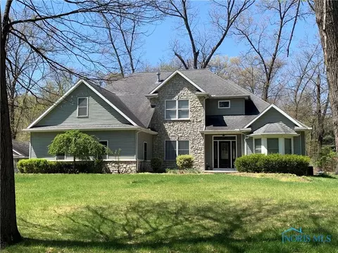 6860 Jeffers Rd, Whitehouse, OH 43571