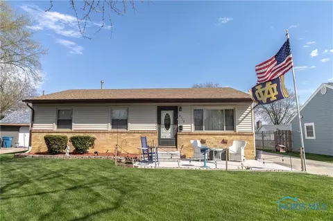6218 Windamar Rd, Toledo, OH 43611
