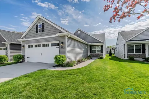 2140 Sunset Creek Dr, Toledo, OH 43615