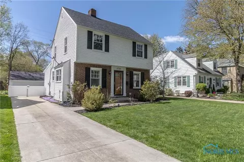 4326 Rugby Dr, Toledo, OH 43614