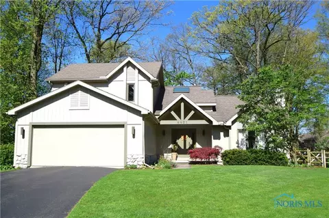 4431 Candlewood Ln, Sylvania, OH 43560
