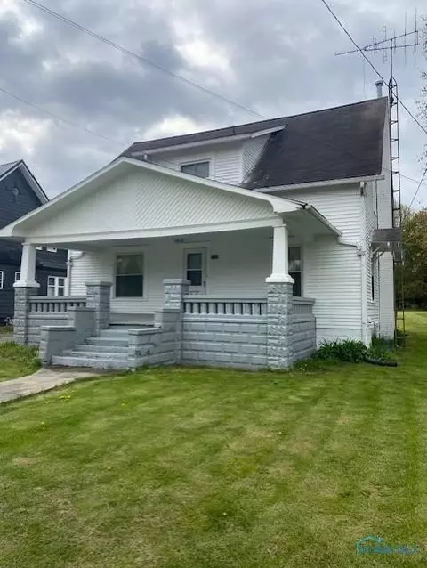 409 W Main St, Fayette, OH 43521