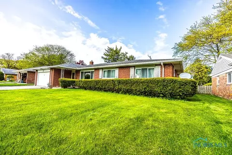 3127 Dorian Dr, Toledo, OH 43614