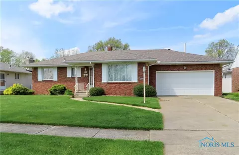 648 Coeli Dr, Toledo, OH 43612