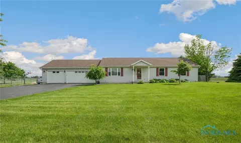 10345 E Gypsy Lane Rd, Bowling Green, OH 43402