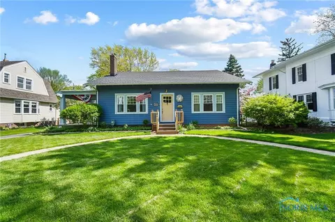 432 E 2nd St, Perrysburg, OH 43551