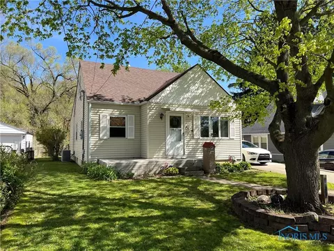 4760 Thobe Rd, Toledo, OH 43615