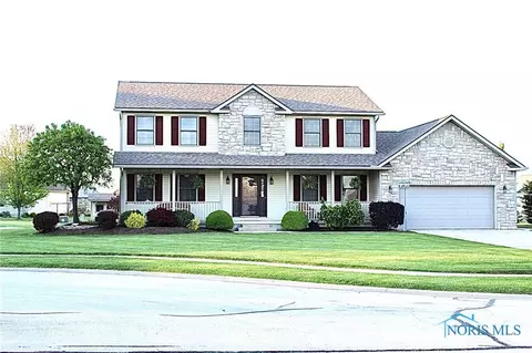732 W Linden Ave, Gibsonburg, OH 43431