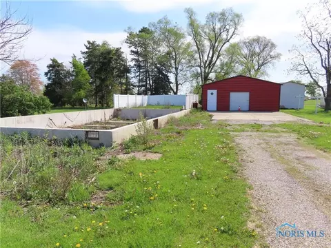 10657 Farmer Mark Rd, Mark Center, OH 43536