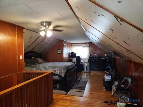 836 Clifton Blvd, Toledo, OH 43607 photo 12