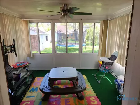 836 Clifton Blvd, Toledo, OH 43607 photo 7
