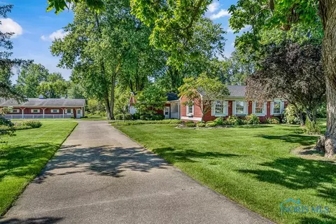 4245 Holt Rd, Sylvania, OH 43560