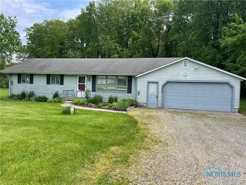 1063 County Road W Rd, Liberty Center, OH 43532