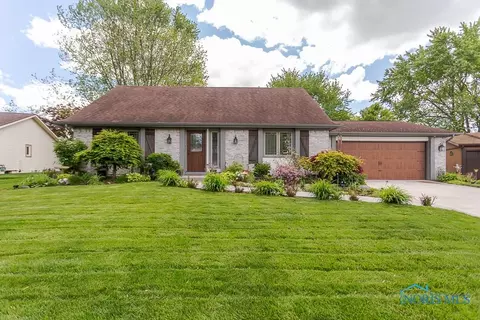7747 Dunhill Dr, Sylvania, OH 43560