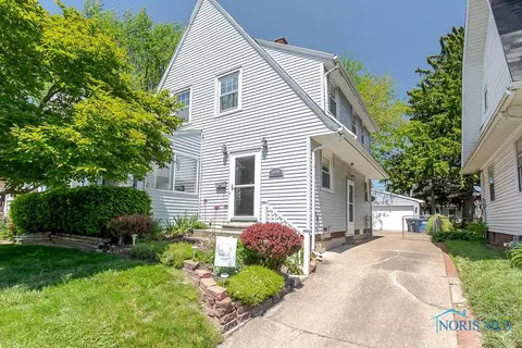1494 Craigwood Rd, Toledo, OH 43612