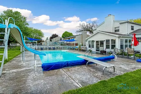 110 E Springwood St, Oregon, OH 43616 photo 45