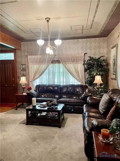 315 E High St, Bryan, OH 43506 photo 28