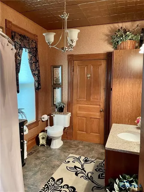 315 E High St, Bryan, OH 43506 photo 14