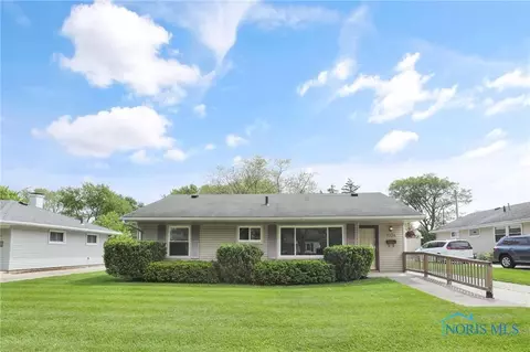 1034 Leith St, Maumee, OH 43537
