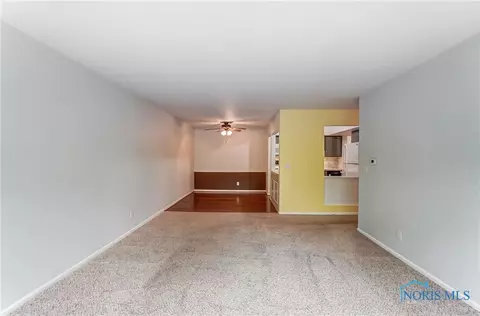 5679 Monroe St #1110, Sylvania, OH 43560