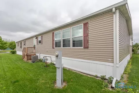 27484 Oregon Rd #131, Perrysburg, OH 43551