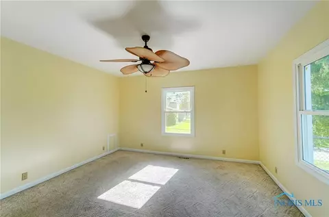 145 Covington Ave, Findlay, OH 45840 photo 21