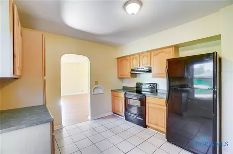 145 Covington Ave, Findlay, OH 45840 photo 16