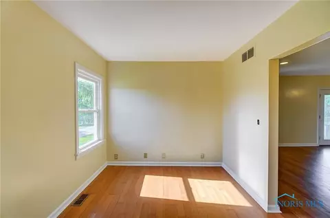 145 Covington Ave, Findlay, OH 45840 photo 7