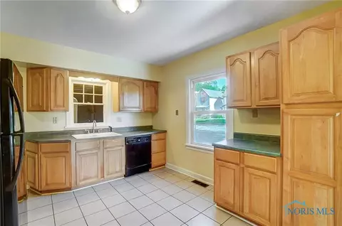 145 Covington Ave, Findlay, OH 45840 photo 13