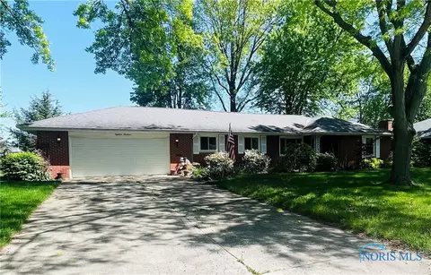 1800 Imperial Ln, Findlay, OH 45840