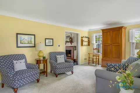 734 E Carisbrook Dr, Maumee, OH 43537 photo 3