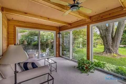 734 E Carisbrook Dr, Maumee, OH 43537 photo 19