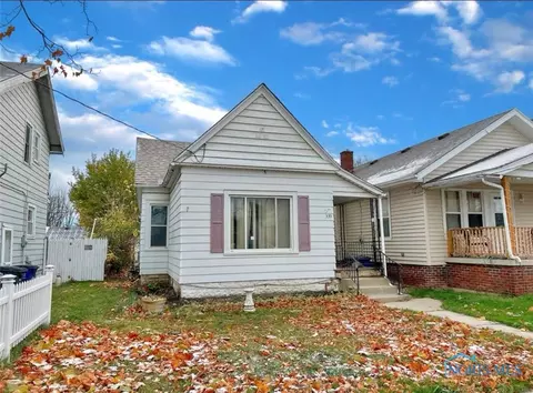 339 Valleywood Dr, Toledo, OH 43605