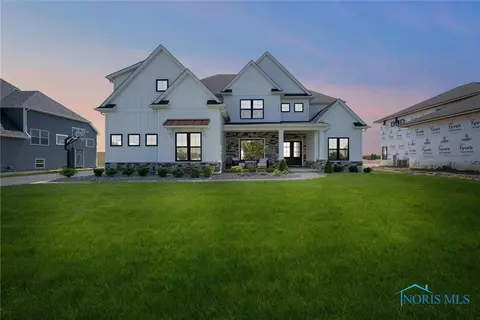 109 Old Dover Rd, Perrysburg, OH 43551