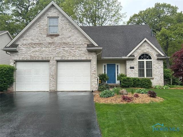 2231 Woods Edge Ct, Toledo, OH 43615