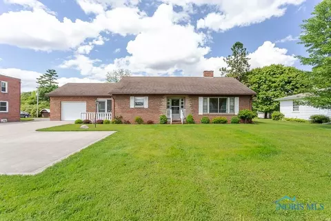 320 W Beal Ave, Bucyrus, OH 44820
