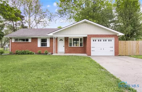 6961 Wagoner Dr, Perrysburg, OH 43551