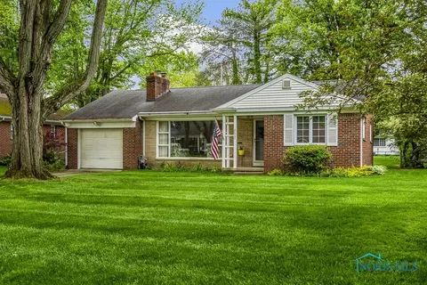 2617 Evergreen Rd, Toledo, OH 43606